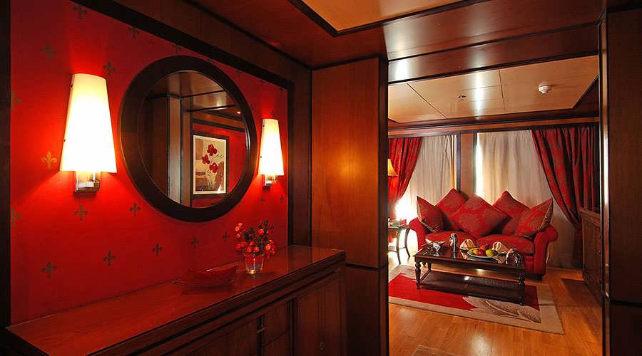 amarco-ii-nile-cruise-royal-suite_2
